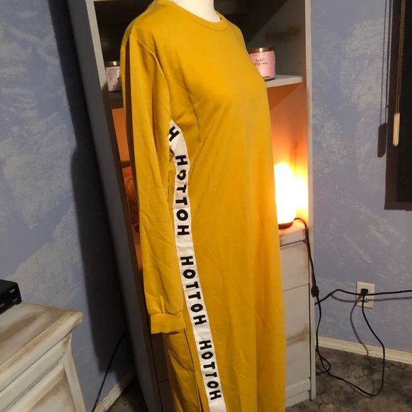 Dresses & Skirts - 🛍Bundle Sale🛍Sweater dress